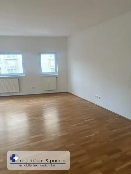 Zentral-begehbare 3 Zimmerwohnung mit Aussenfläche