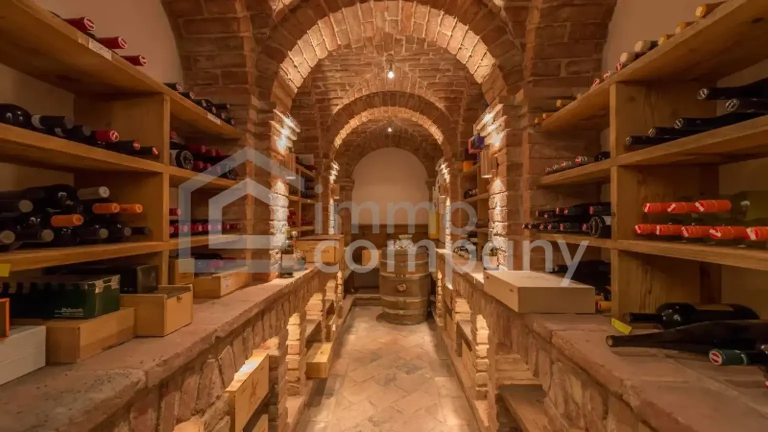 diese Villa-  ein perfektes Refugium für Menschen, mit höchstem Wohnanspruch, in privater Umgebung.