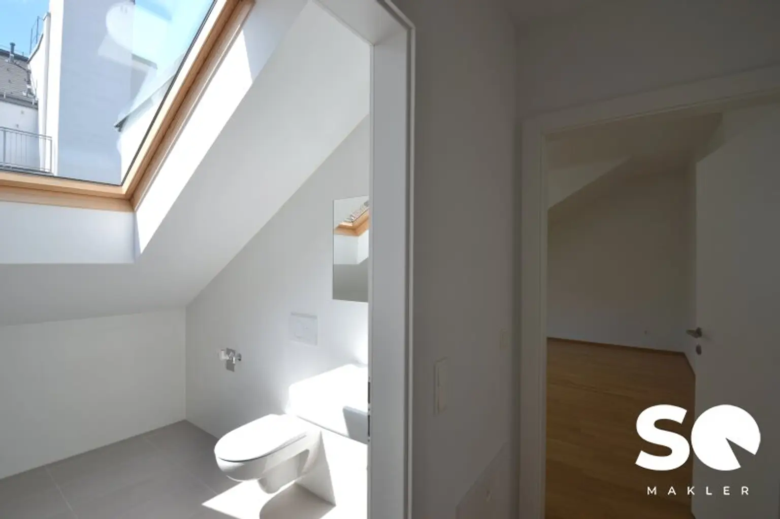 2. Etage: Bad/ Schlafzimmer