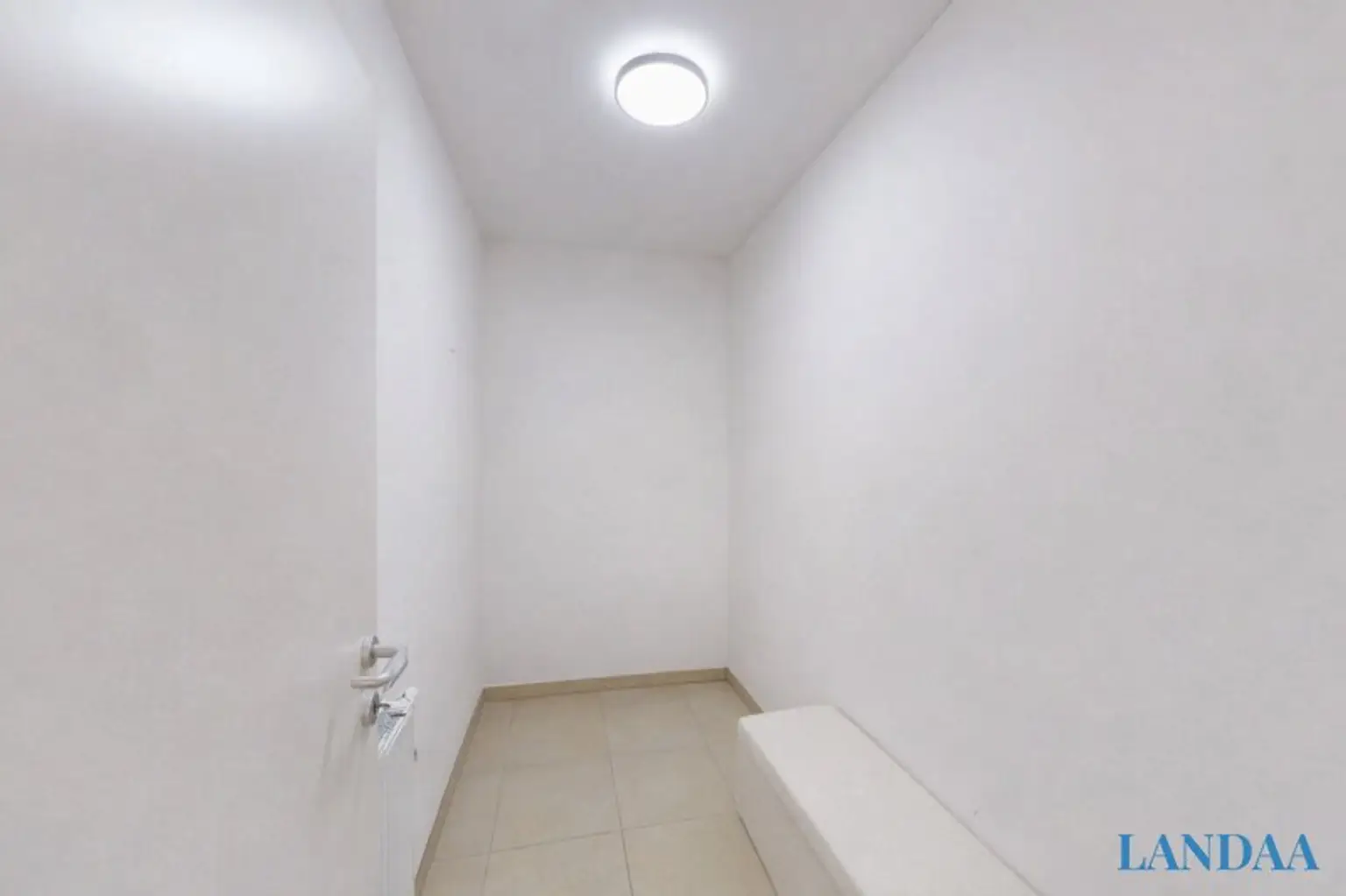 Wunderschöne 2 Zimmerwohnung mit Balkon und Garage