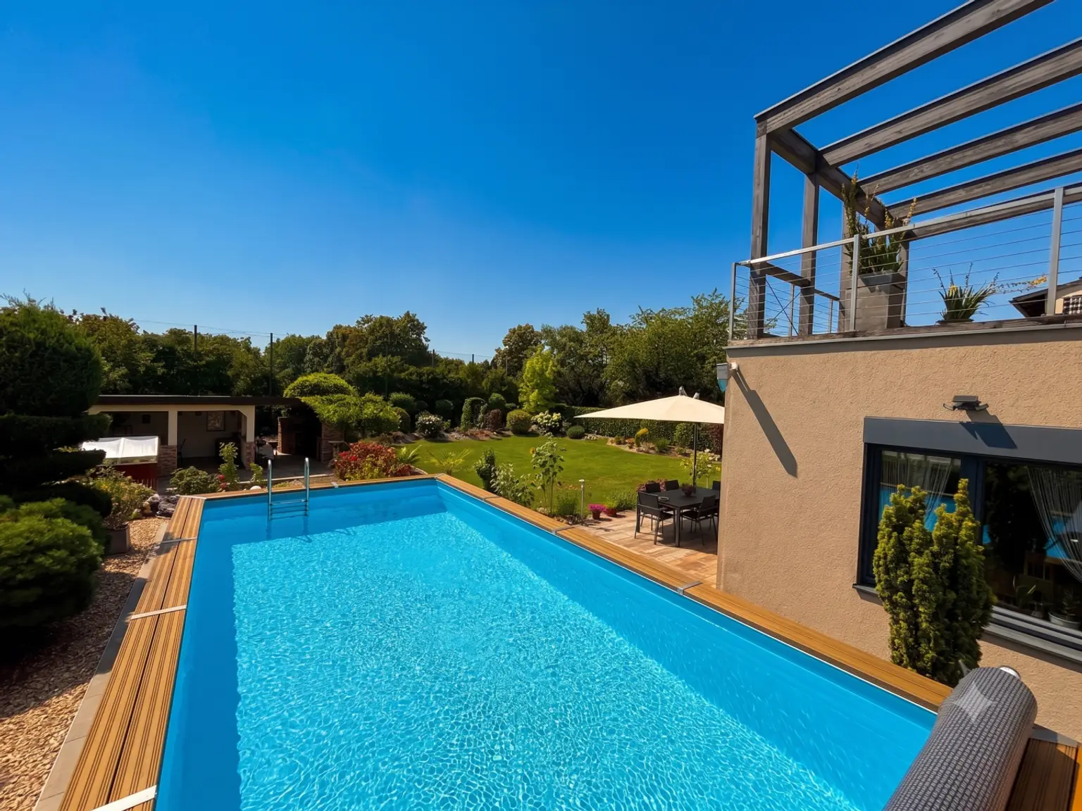 Herrlicher Pool