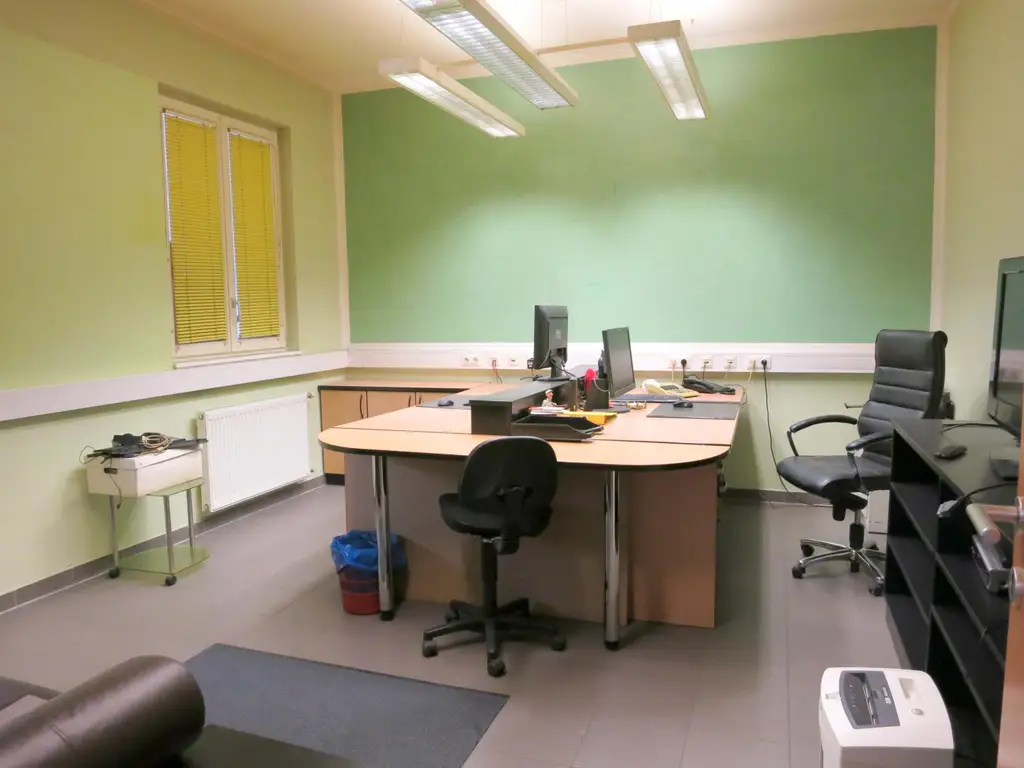Werkstatt, Büro, Lager mit BA für Maler u. Anstreicher !