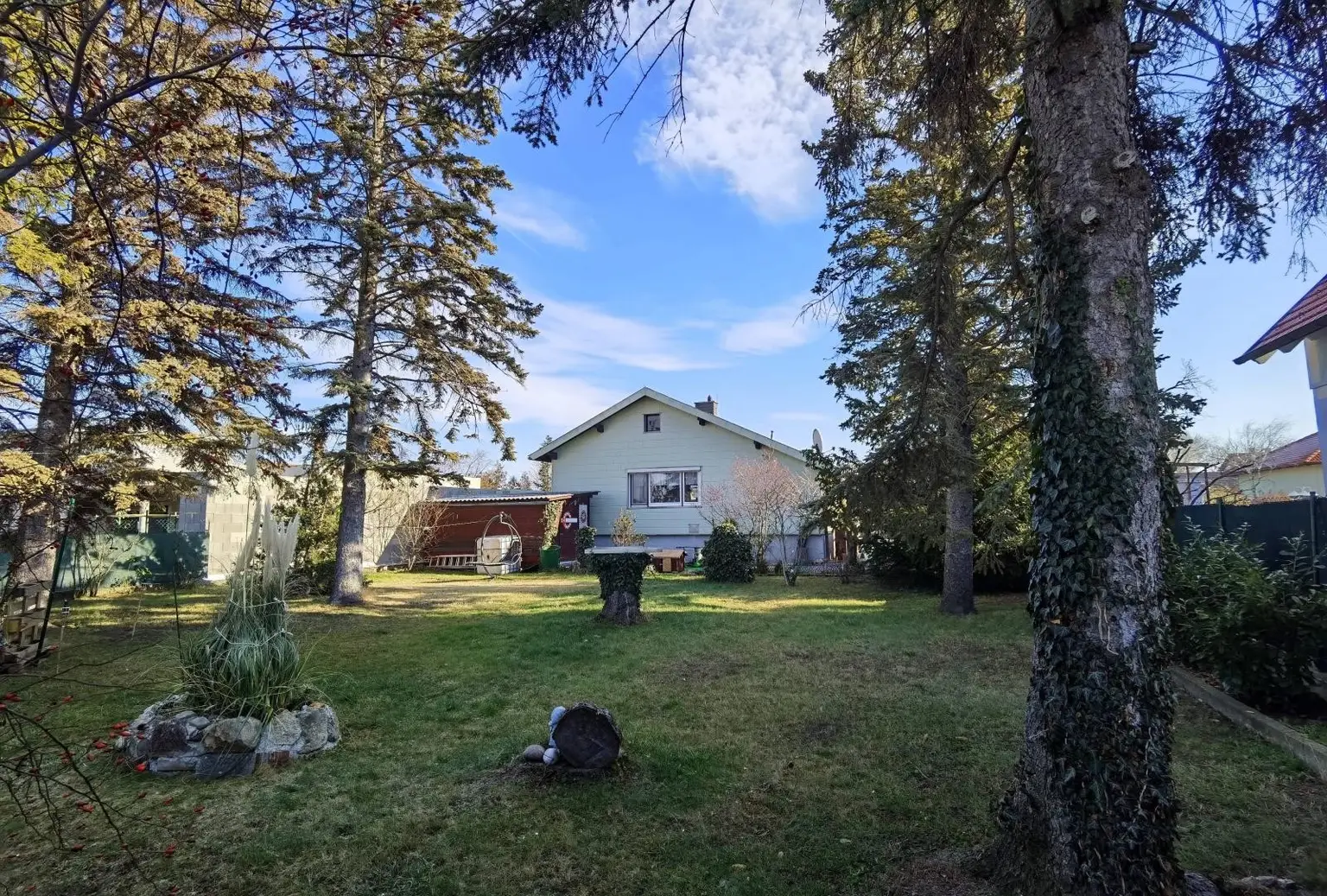 Anlageobjekt mit solider Jahresrendite – vermietetes Einfamilienhaus in ruhiger Lage!