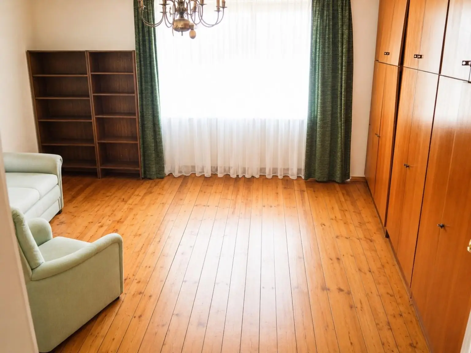 Wohn-Schlafzimmer KI generiert