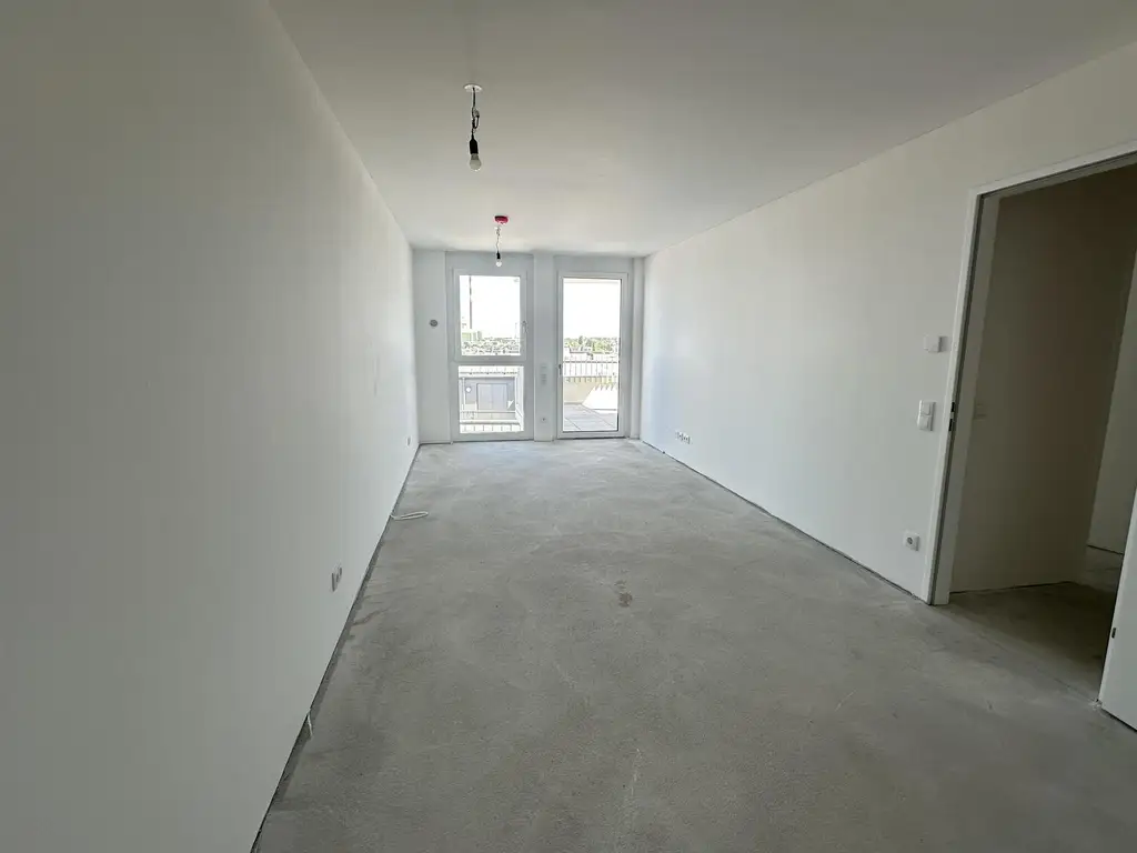 ZU HAUSE DIRKET AN DER U3