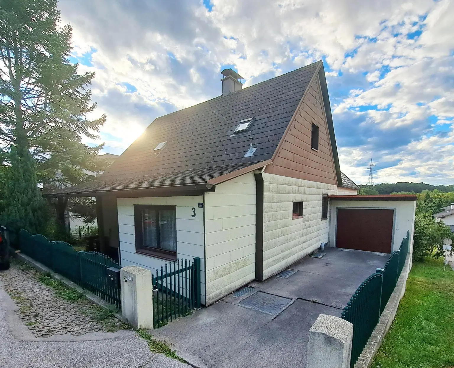 2 GETRENNTE WOHNEINHEITEN IN EINEM HAUS