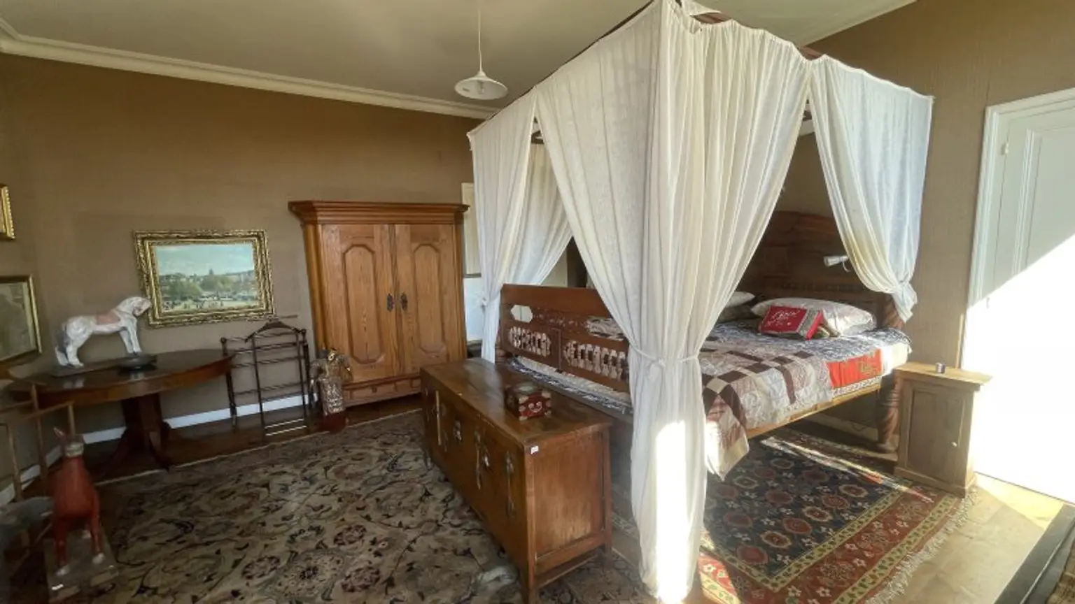 Traumhaftes Château in Südfrankreich mit Blick auf die Pyrenäen – nur 790.000 €