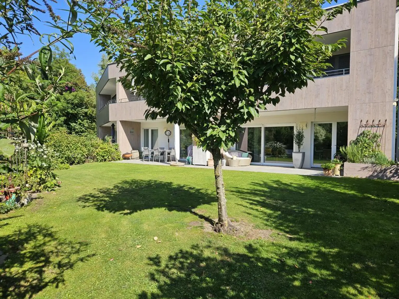 Stilvolle 127m² Gartenwohnung direkt an der Traun