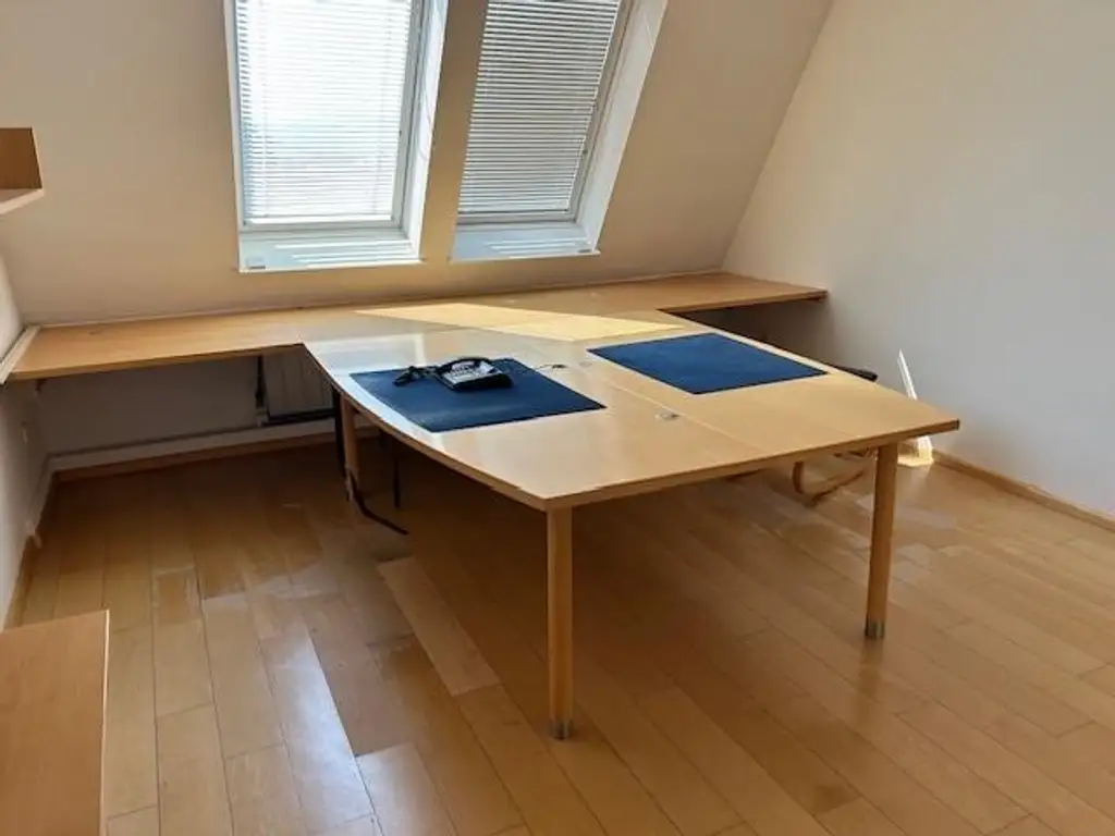 Büros im Ärztehaus - Tabor  ideal für Arztpraxen oder Kanzleiein-  bis   zu   600 m2 verfügbar.