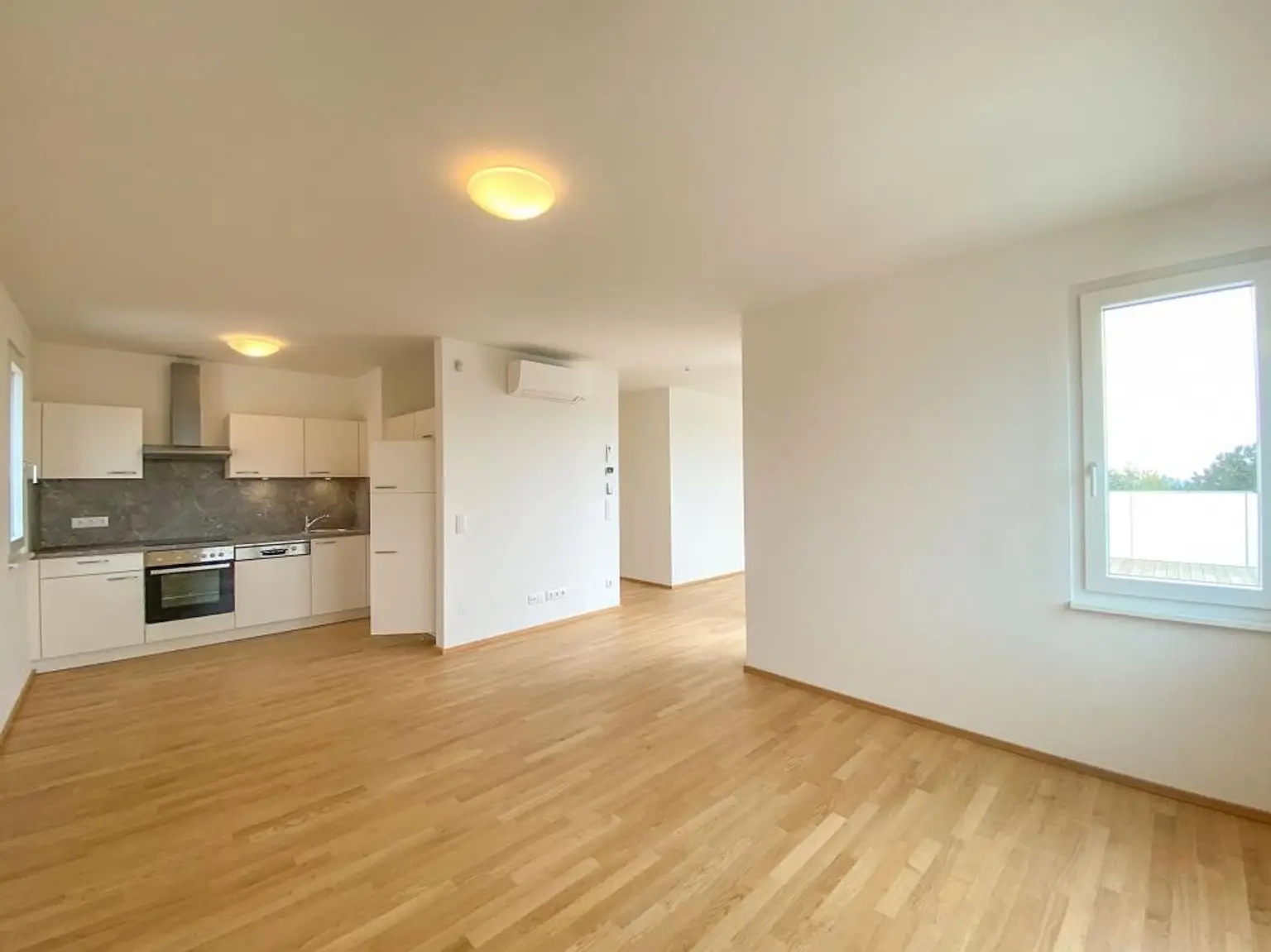 Penthouse mit Weitblick für gehobene Ansprüche // Pentzhouse with views for high demands //