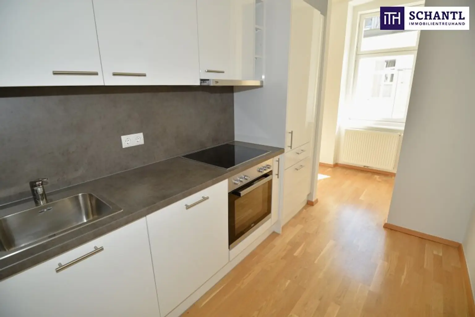 Ein Zuhause zum Ankommen: Barrierefreie 3-Zimmer-Wohnung im sanierten Altbauhaus und hervorragender Anbindung ins Zentrum *** Jetzt zugreifen***