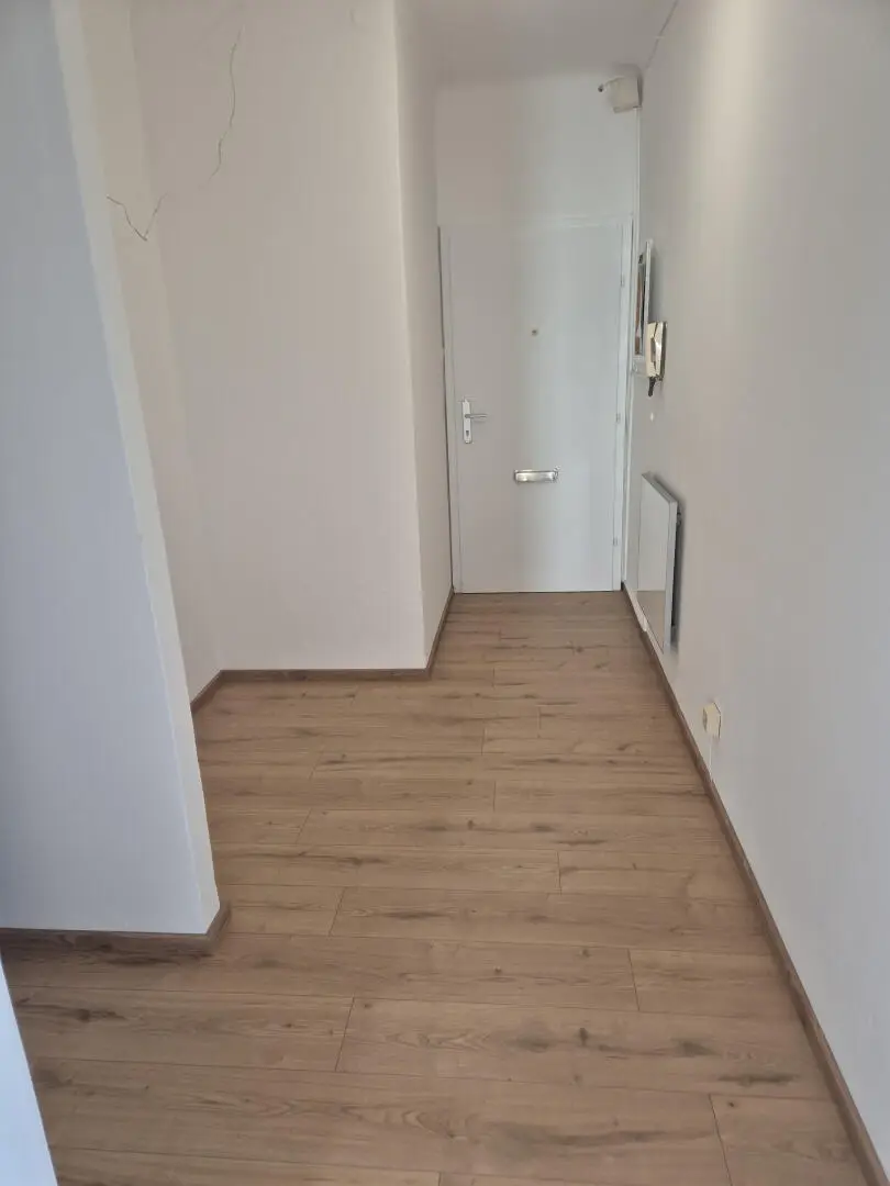2 Zimmer mit Balkon