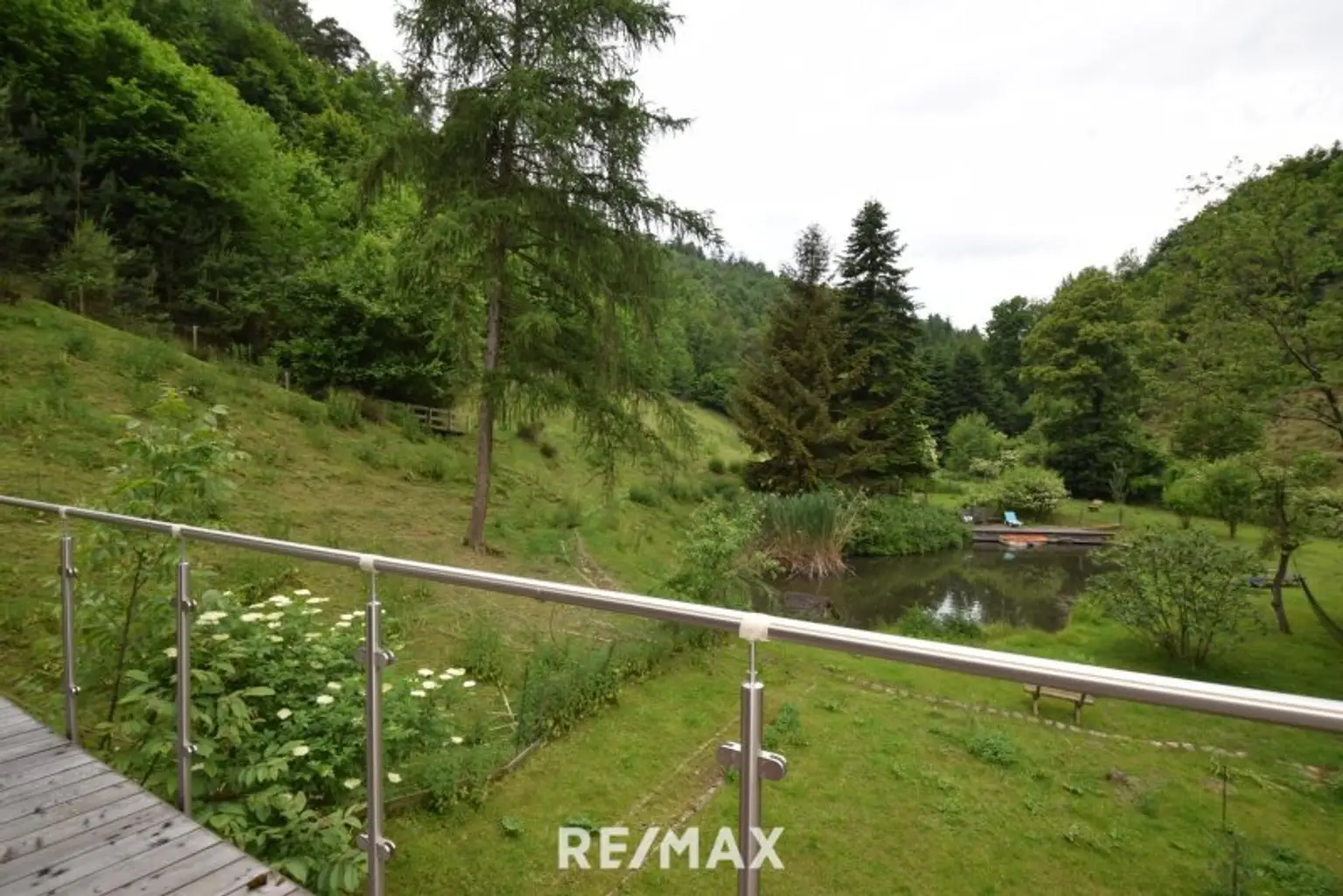 TOP 4 Blick zum Teich