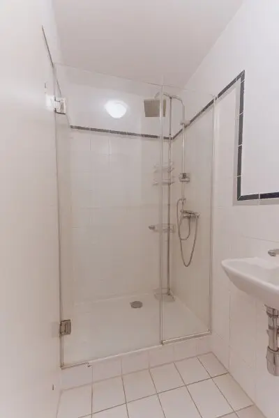 Traumhafte 3- Zimmer Dachgeschoßwohnung über zwei Etagen mit Terrasse