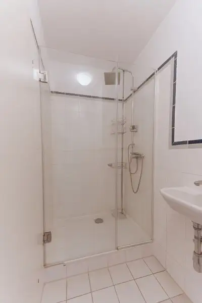 Traumhafte 3- Zimmer Dachgeschoßwohnung über zwei Etagen mit Terrasse