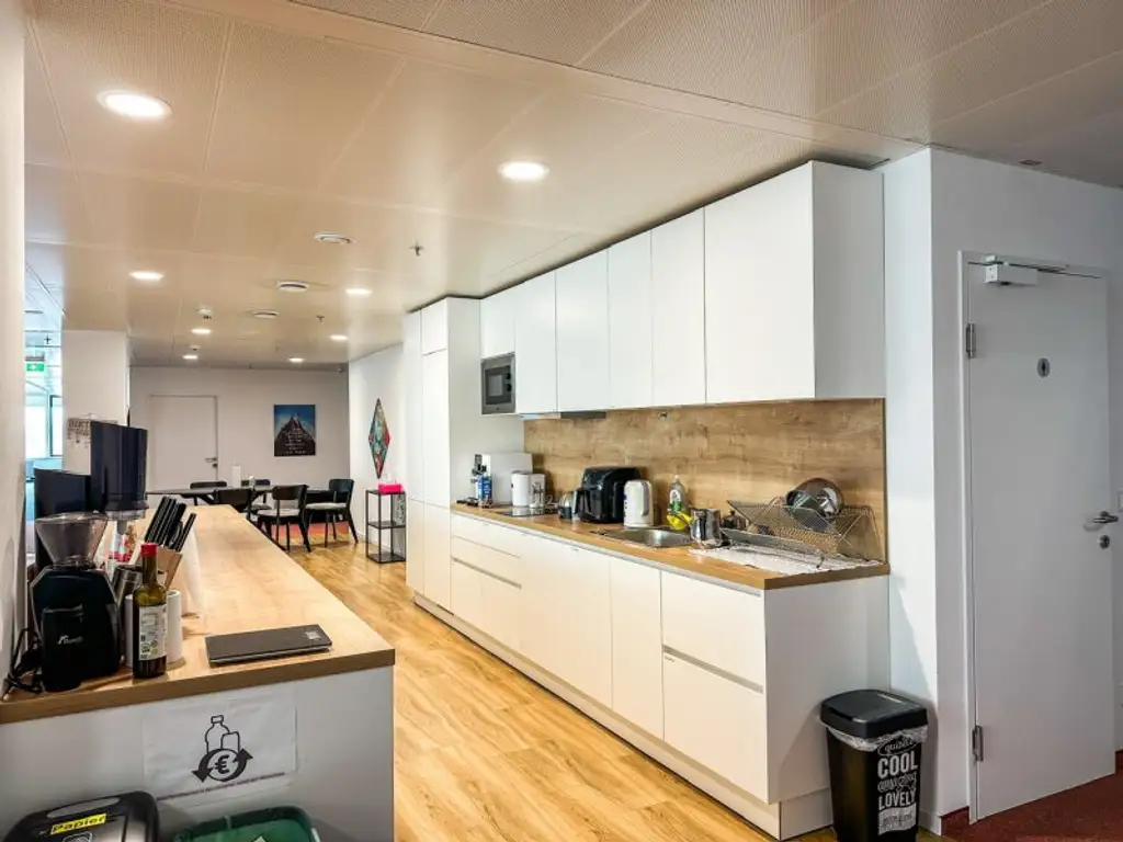 Modernes und schönes Büro im Ares Tower - 12. Stock - 1220 Wien
