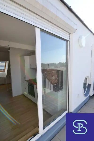 Klimatisierte 80m² DG-Maisonette mit Terrasse im renovierten Stilaltbau - 1170 Wien
