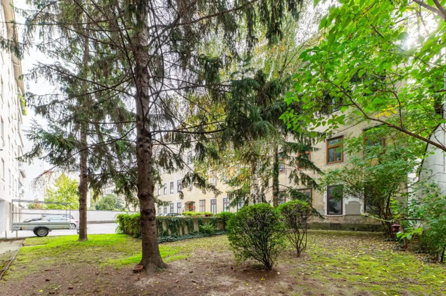 Nahe Schönbrunn! Hofseitige 2-Zimmer-Wohnung im 15. Bezirk zu vermieten!