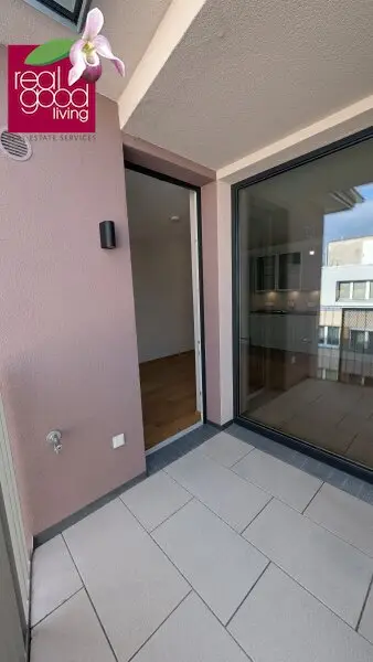 Erstbezug: Akonti für Warmwasser und Heizung inkludiert! Entzückende 2 Zimmerwohnung mit einer kleinen, aber feinen Loggia in sehr guter Infrastrukturlage