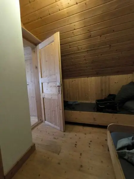 Einmalige Gelegenheit – Uriges Ferienhäuschen in traumhafter Naturlage mit Panoramablick auf den Afritzer See und privaten Seezugang