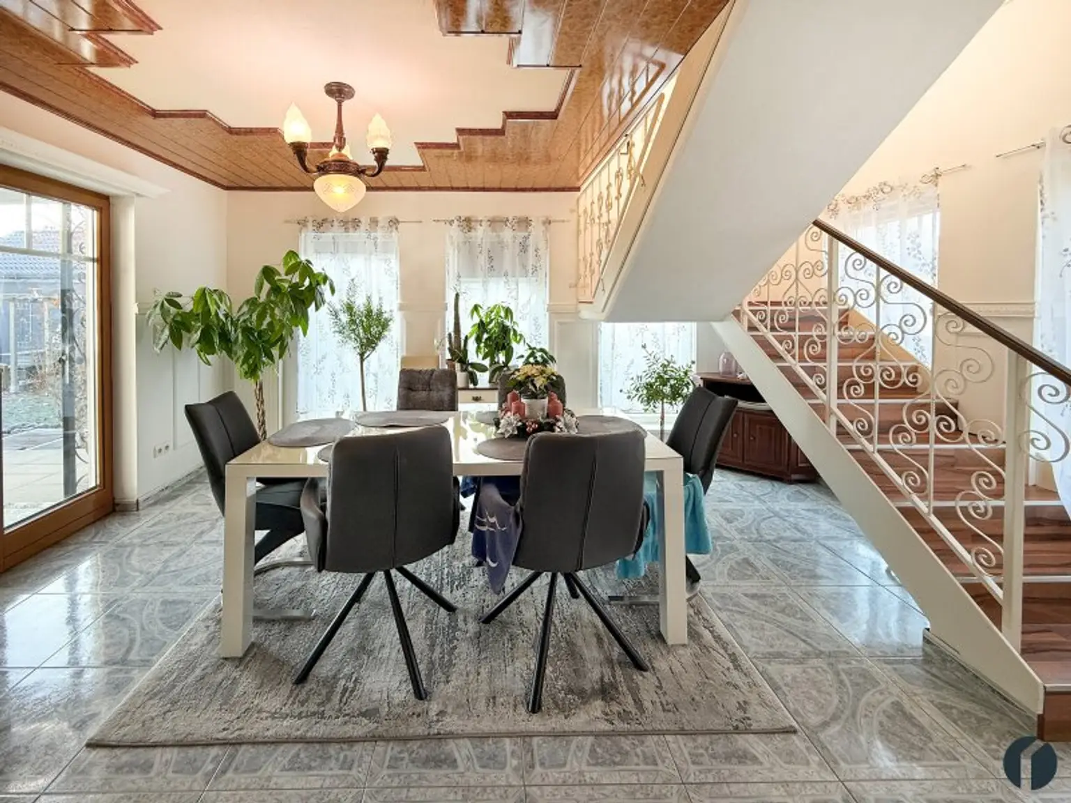 Familienfreundliches Wohnen am Wagram – Haus mit Platz, Garten & Pool