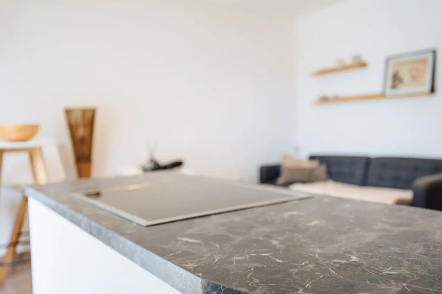 I AB 01.10 VERFÜGBAR I BADEWANNE I BALKON MIT AUSBLICK I HAUSTIERE WILLKOMMEN I INKL. HEIZKOSTEN I SEHR HELL UND RUHIG I