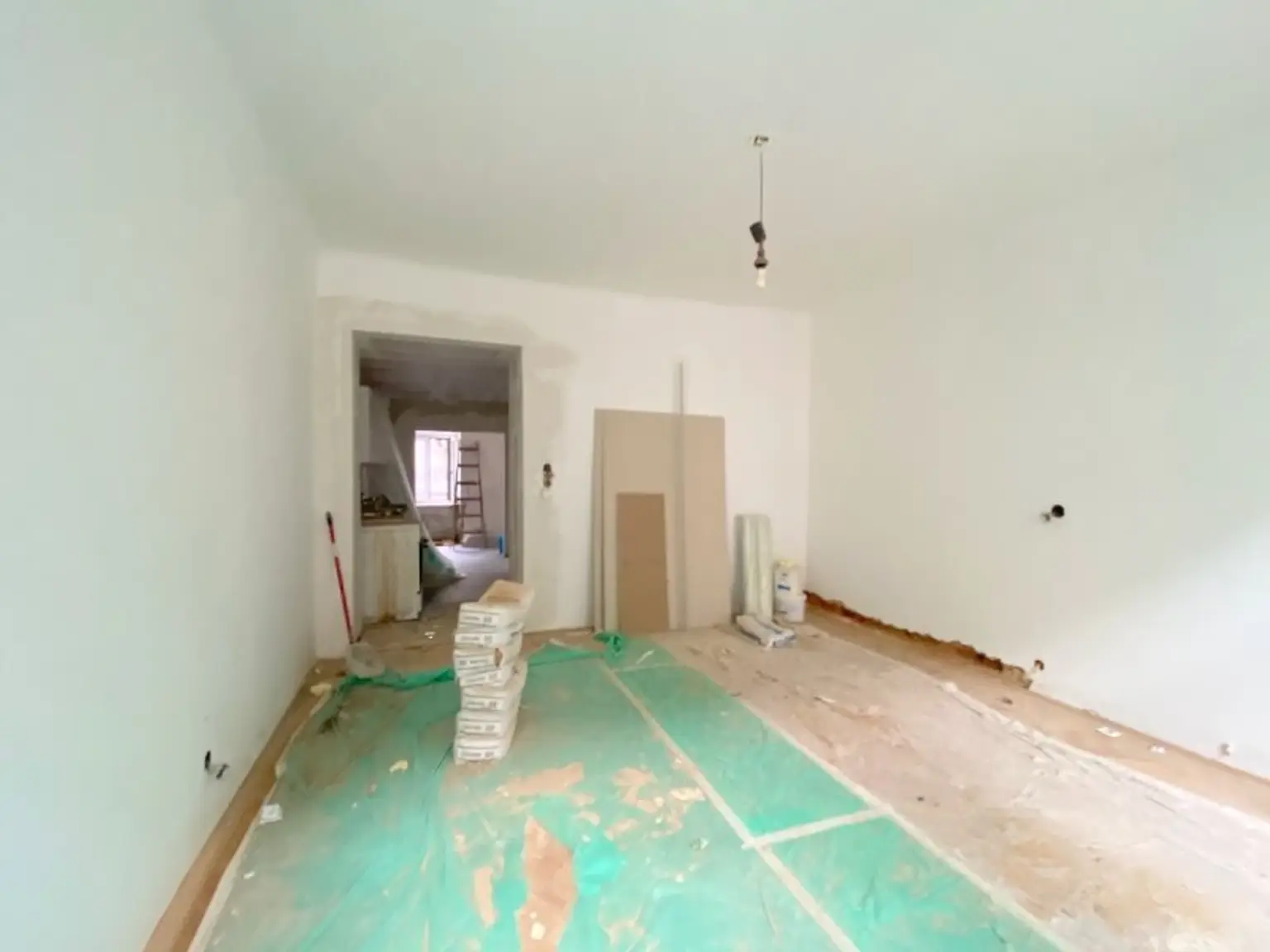 ALTBAU zu SANIEREN , NÄHE U3!
