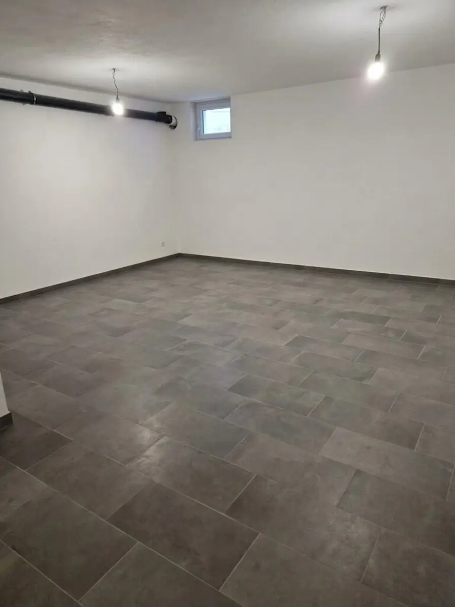 Reihenhaus mit Dachterrassen-Views – Dein Traumhaus wartet!
