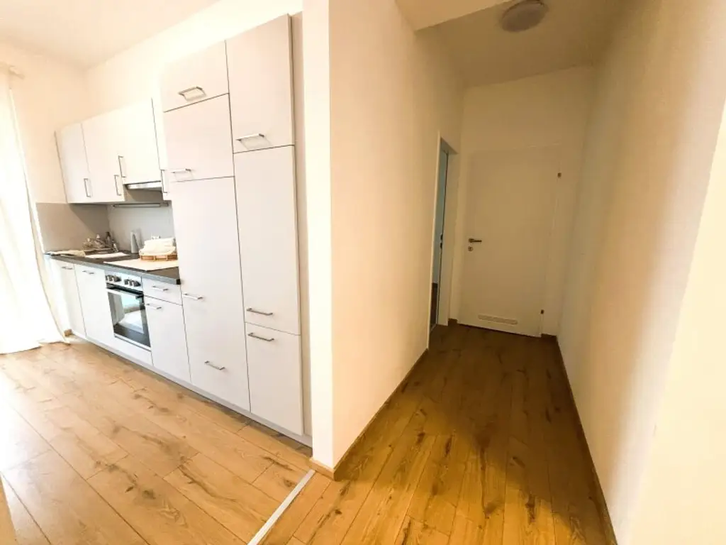 Multifunktionale Bürofläche für Ihre Geschäftsidee in aufstrebendem Viertel!