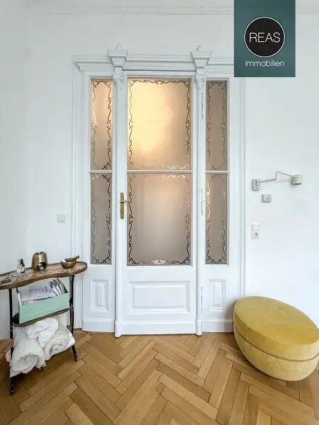 Provisionsfrei: Traumhaftes Stadthaus mit Garten in Gersthofer Bestlage!