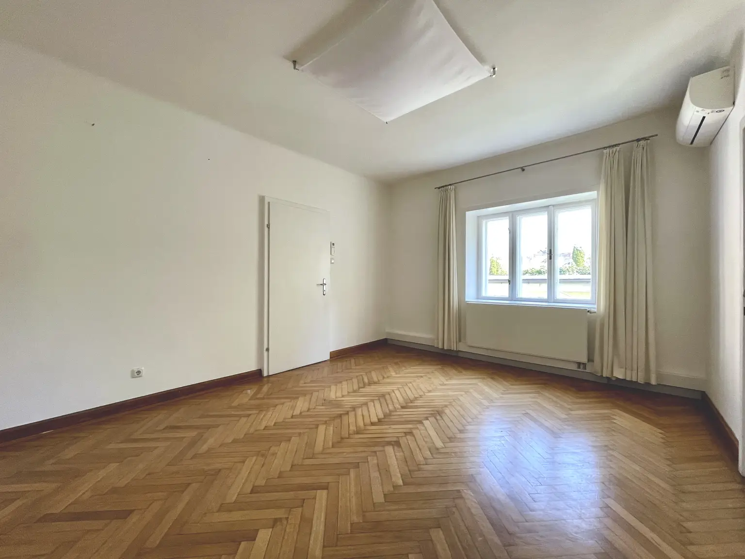 Bürozimmer 2 hofseitig