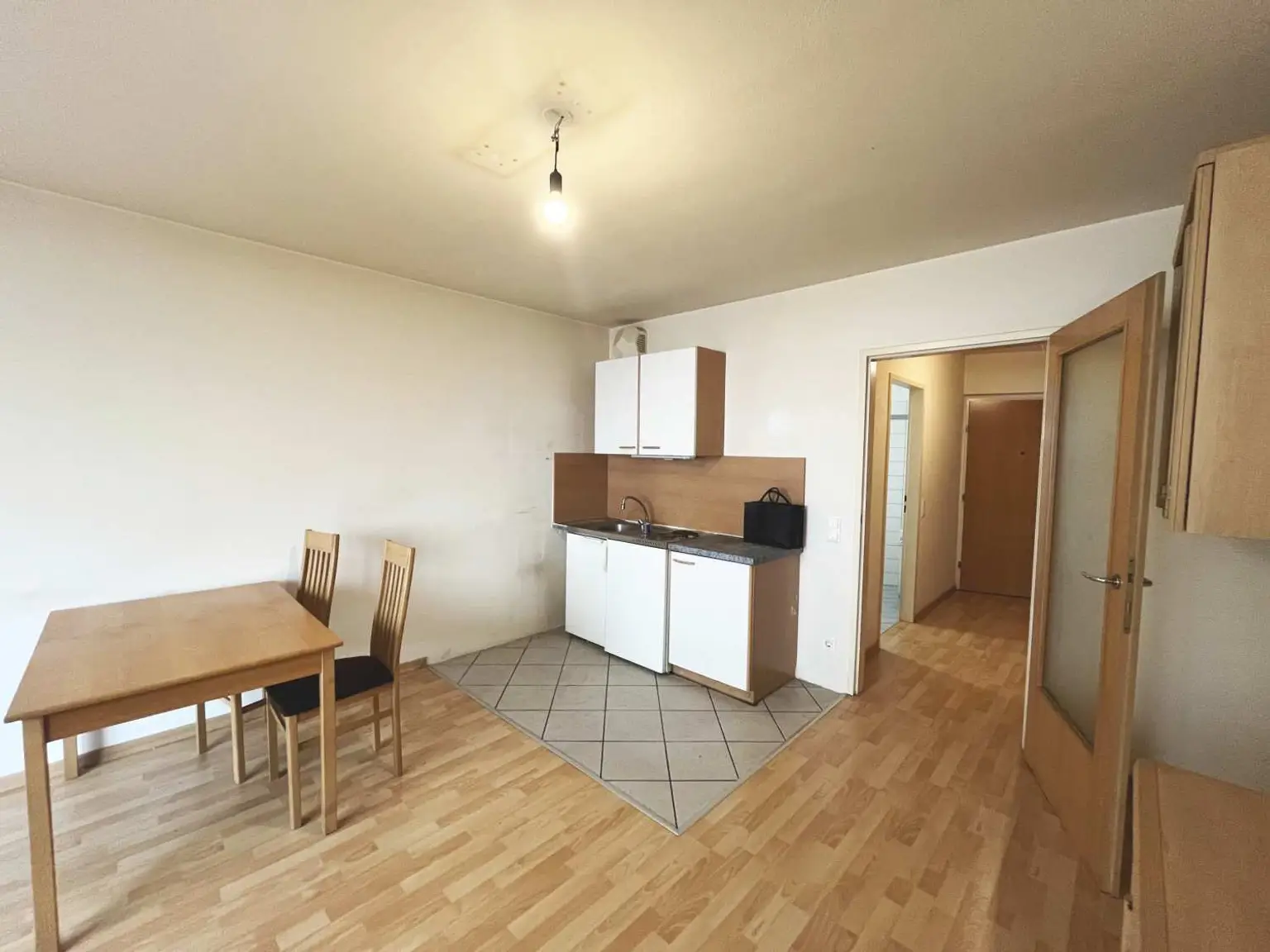 Gemütliche Einraumwohnung, direkt bei U3 Schlachthausgasse!