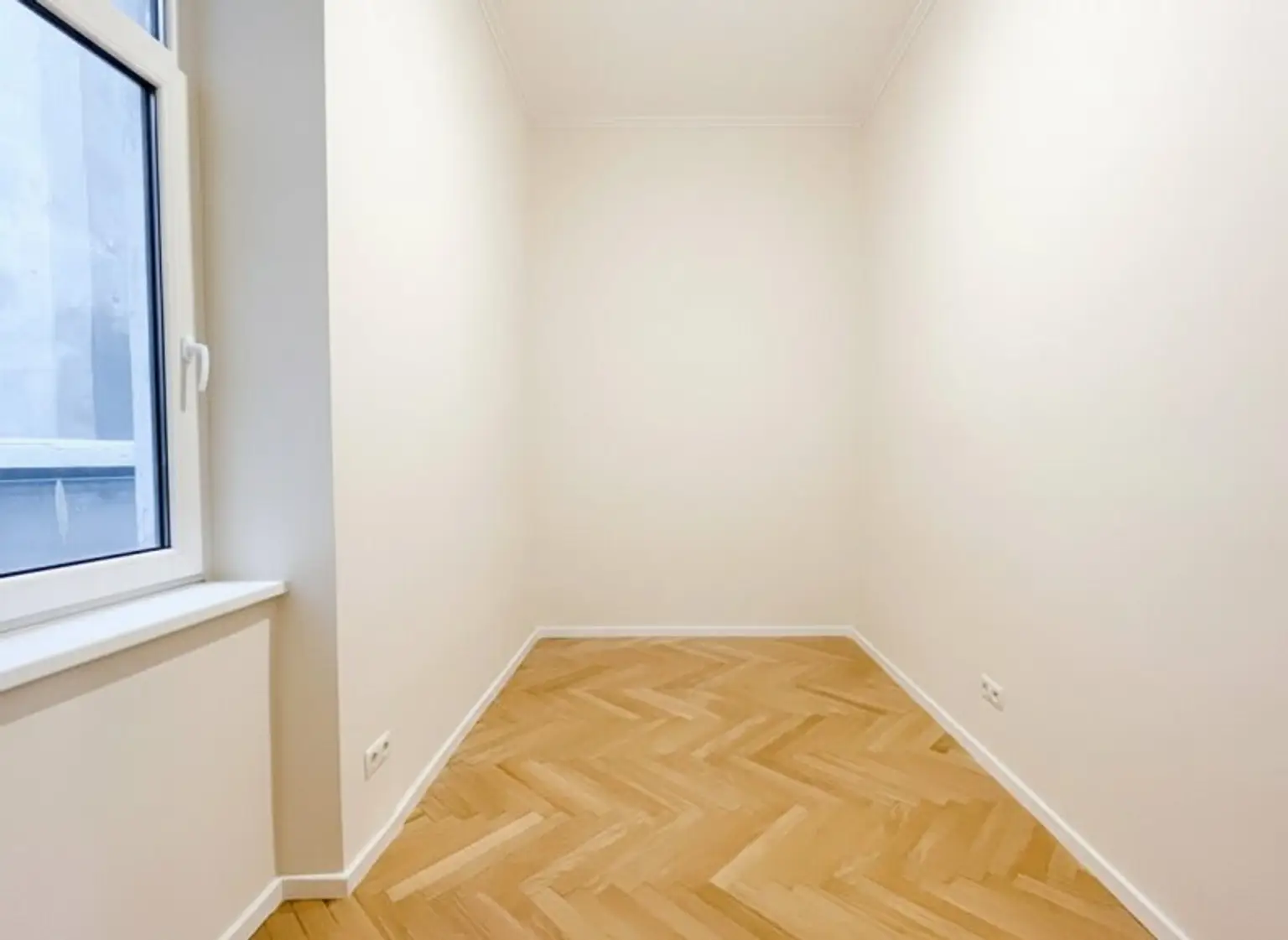 Hofseitige wunderschön sanierte 2-Zimmer-Altbauwohnung – Ruhe & perfekte Aufteilung