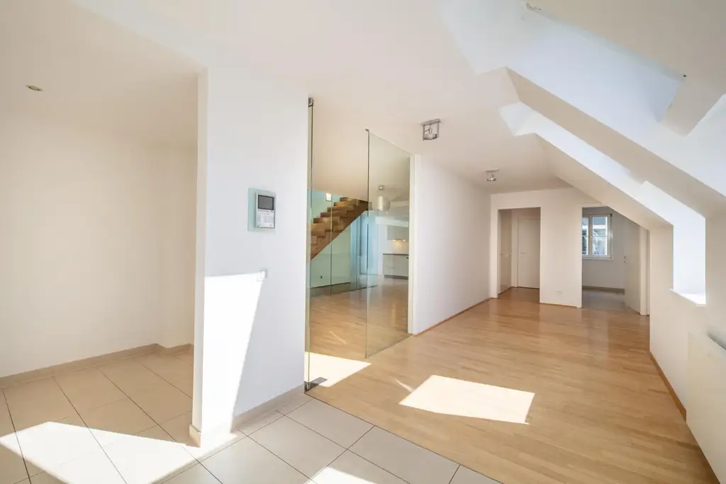 Über den Dingen: Terrassen-Maisonette mit Wiener Skyline