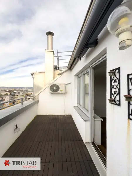 4-Zimmer-Dachtraum mit Südwest-Terrasse & Weitblick & Garage