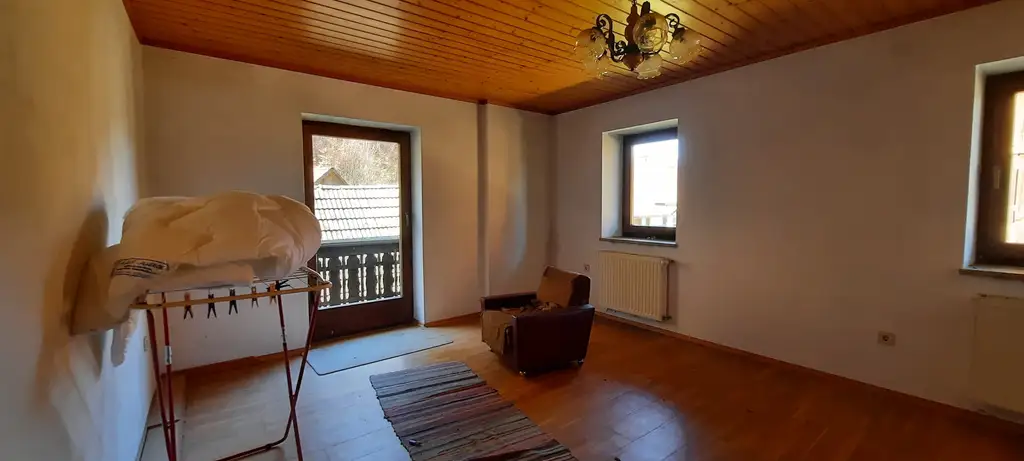 Für Naturliebhaber und Heimwerker- sanierungsbedürftiges Bauernhaus mit Nebengebäuden - zwischen Hermagor und Villach