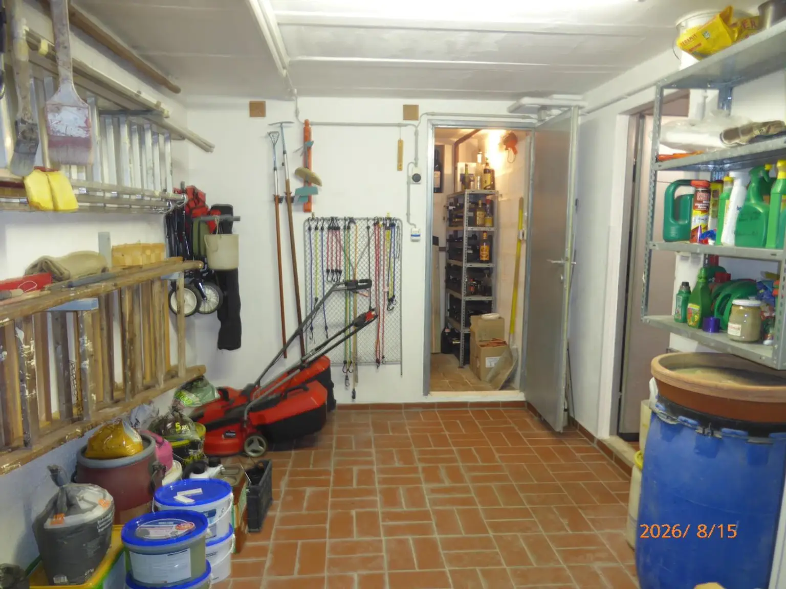 Keller