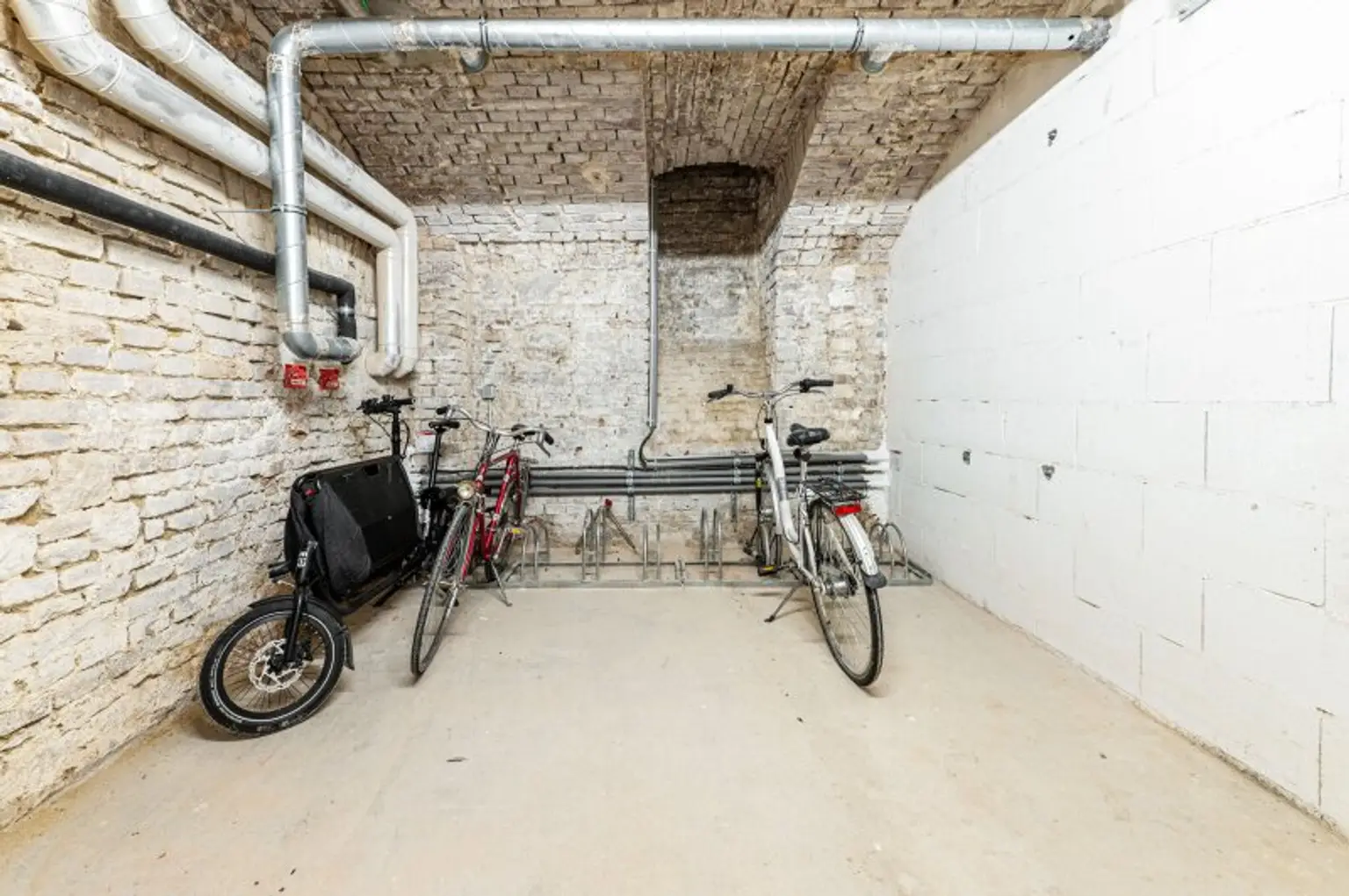 3-Zimmer-Maisonette mit Dachterrasse nahe Rochusmarkt zu vermieten!