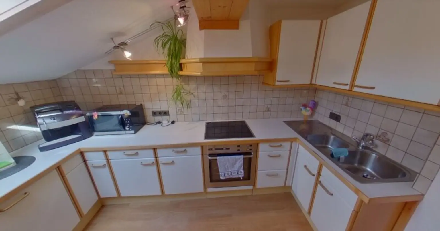 Traumhafte 3-Zimmer-Wohnung mit Balkon und Bergblick in Fügen!