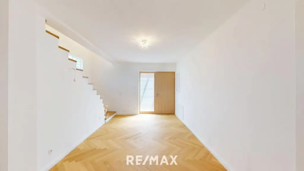 ETWAS GANZ BESONDERES Neuwertige Villa in Grün und Ruhelage mit gepflegtem Garten in privilegierter Lage Wien 1210