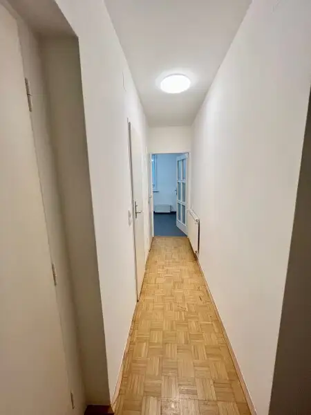 Toplage Hietzing: Teilsanierte 70 m2 Mietwohnung mit Loggia – unbefristet & sofort beziehbar!