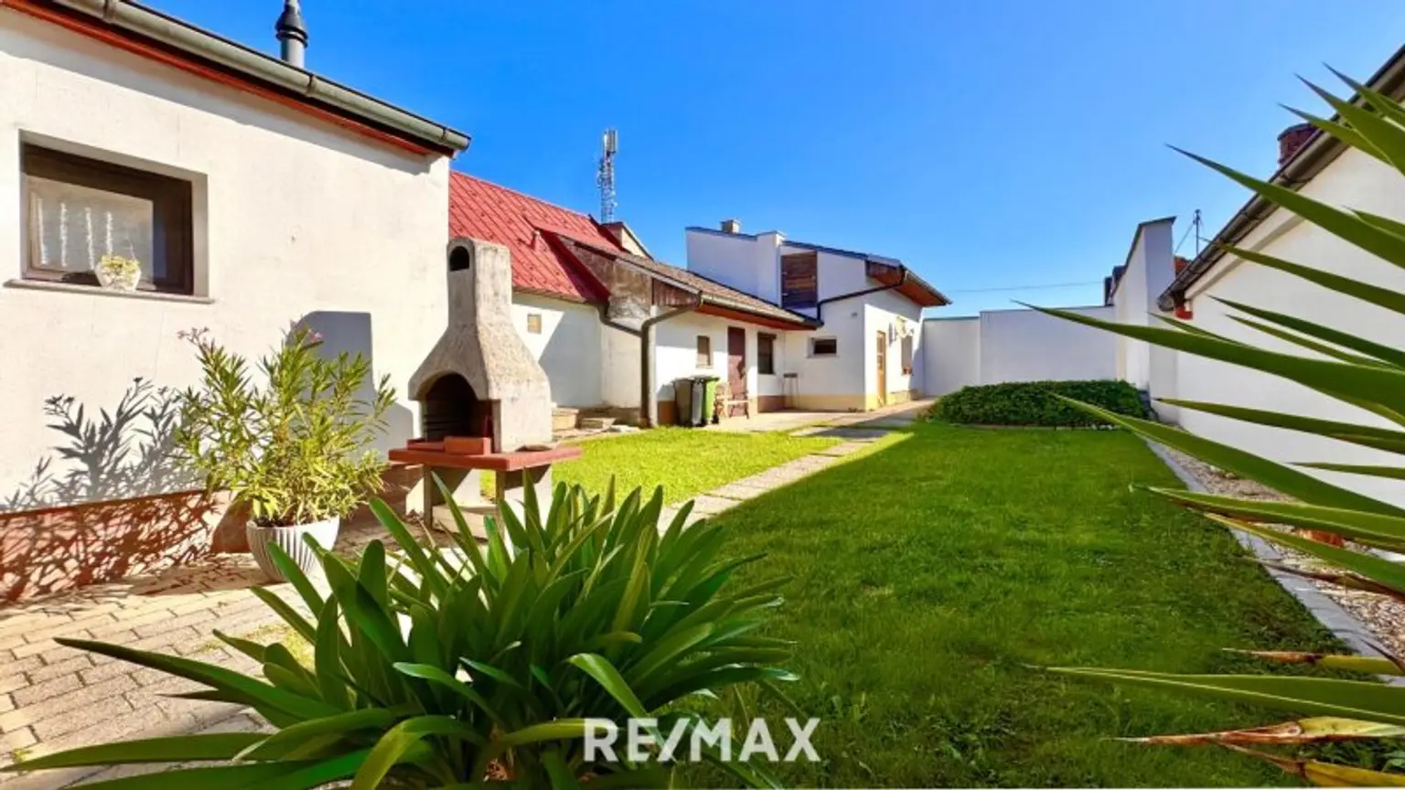 Garten und Nebengebäude