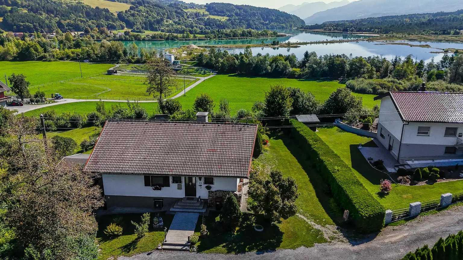 Traumlage über der Drau – Haus in Dragositschach