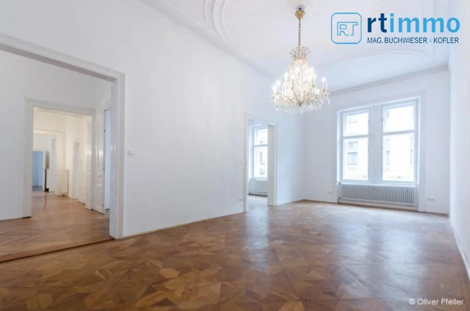 REPRÄSENTATIVE KLASSISCHE BEL ETAGE WOHNUNG IM BOTSCHAFTSVIERTEL