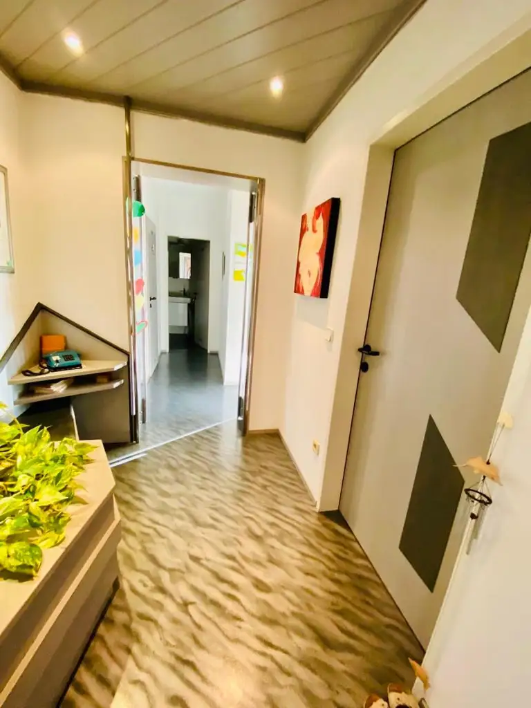 Geräumige 4 Zimmer Wohnung in 8010 Graz Jakomini