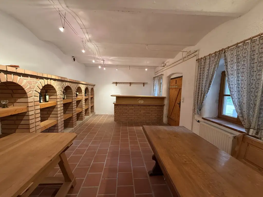 Wetzelsdorf- Weinviertler Winzerhof mit großem Wohn- & Lagerpotenzial – auch für Anleger interessant