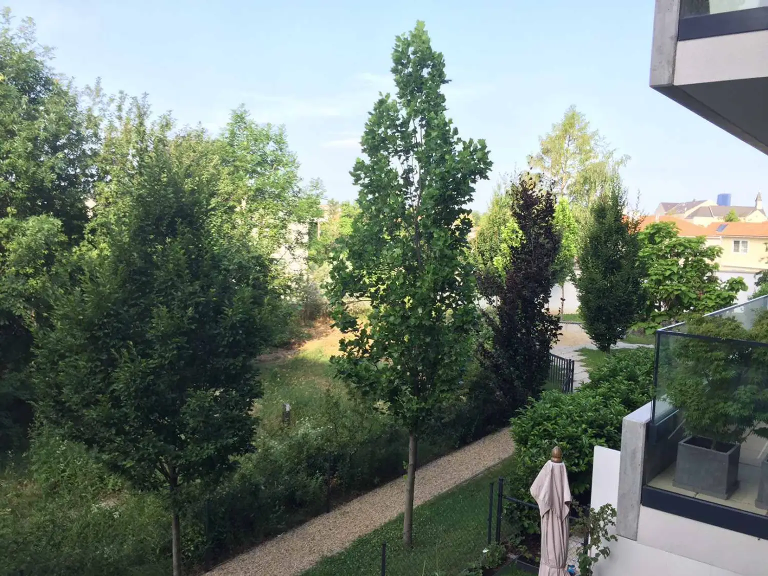 Schöne 3-Zimmer-Wohnung mit Blick ins Grüne im 22ten!