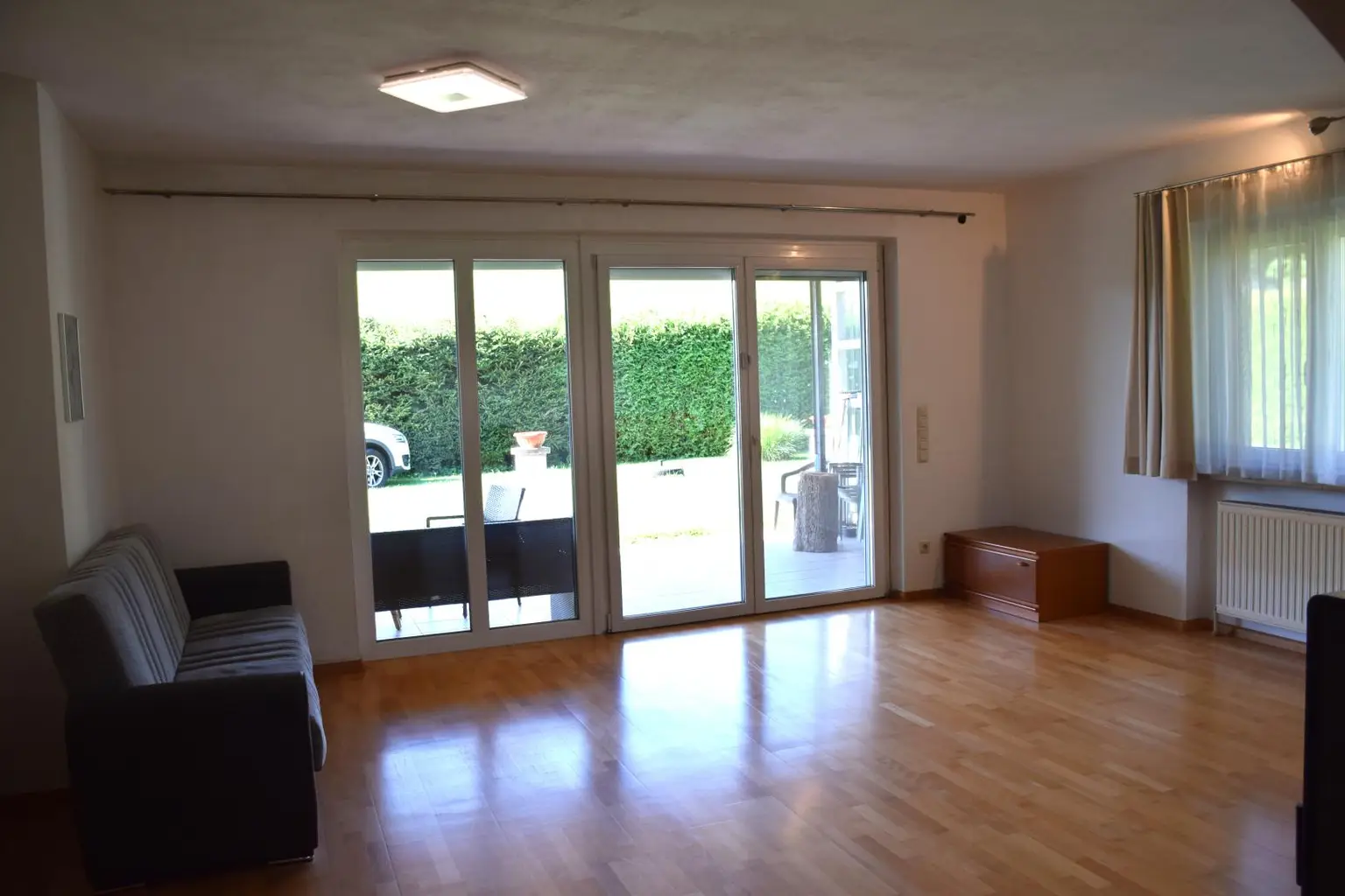 Vollunterkellerter Bungalow mit großem sonnigen Grundstück