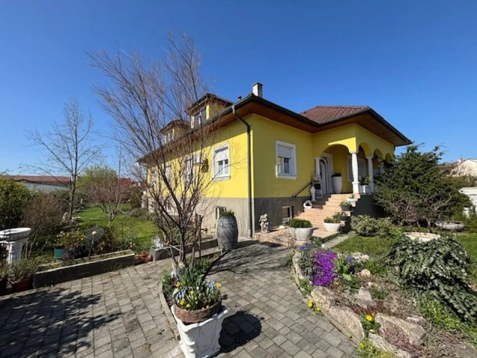 Winden am See - Ihr Traumhaus mit großem Garten wartet auf Sie!