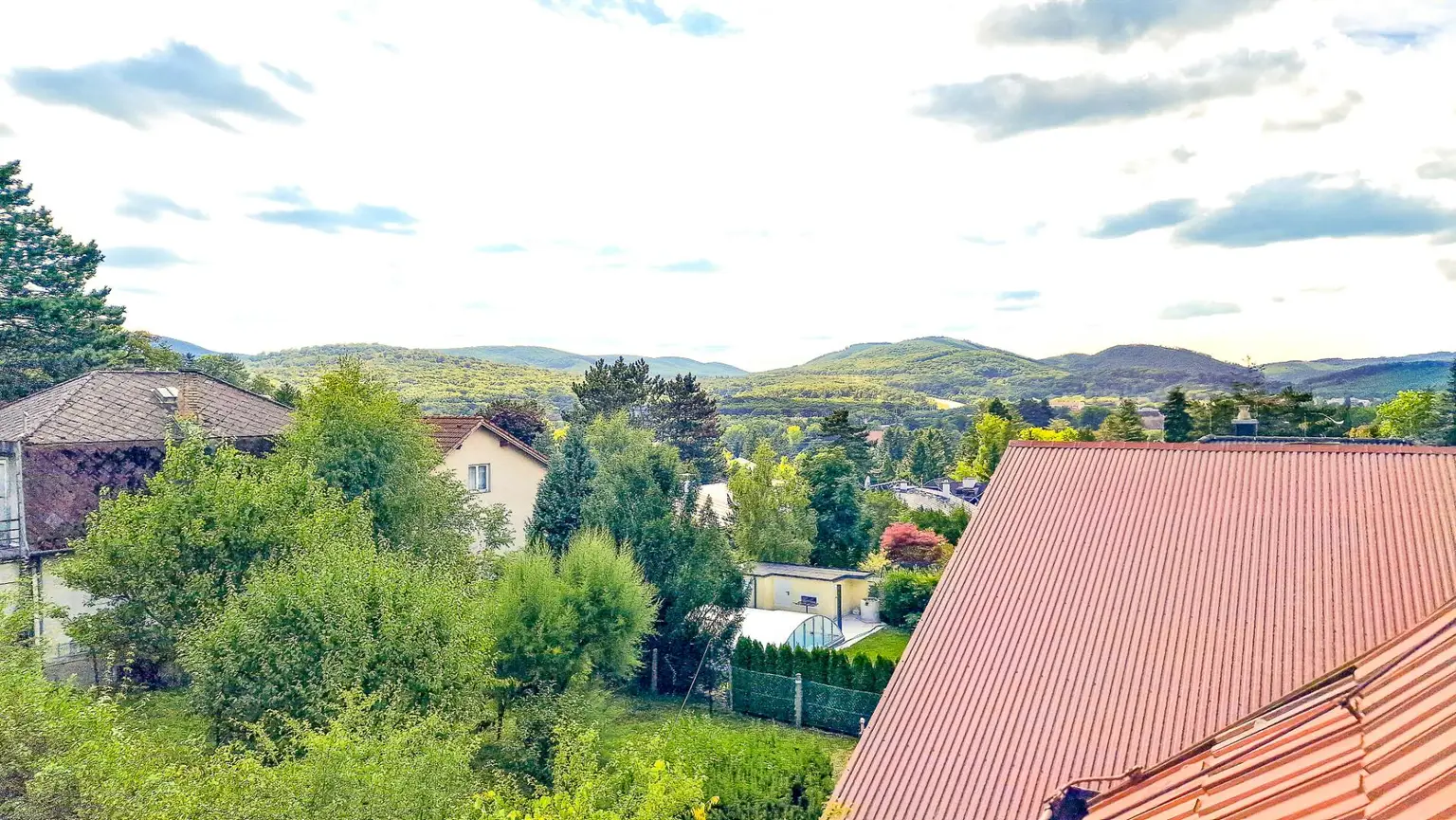 Grünruhelage am Wolfersberg. Einfamilienhaus mit großem Garten, traumhafter Fernsicht und großem Erweiterungspotenzial